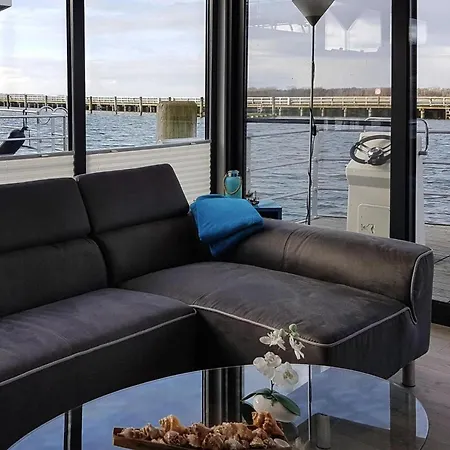Hausboot Floating House Leni In Ribnitz-damgarten, Cleaning Included *